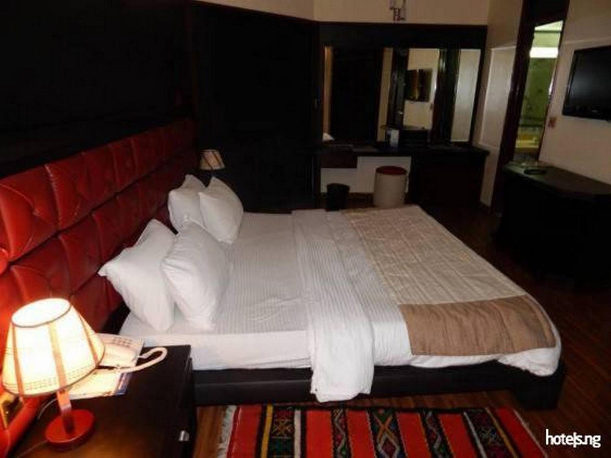 Room In Lodge - Hotel Presidential Port Harcourt Exterior foto