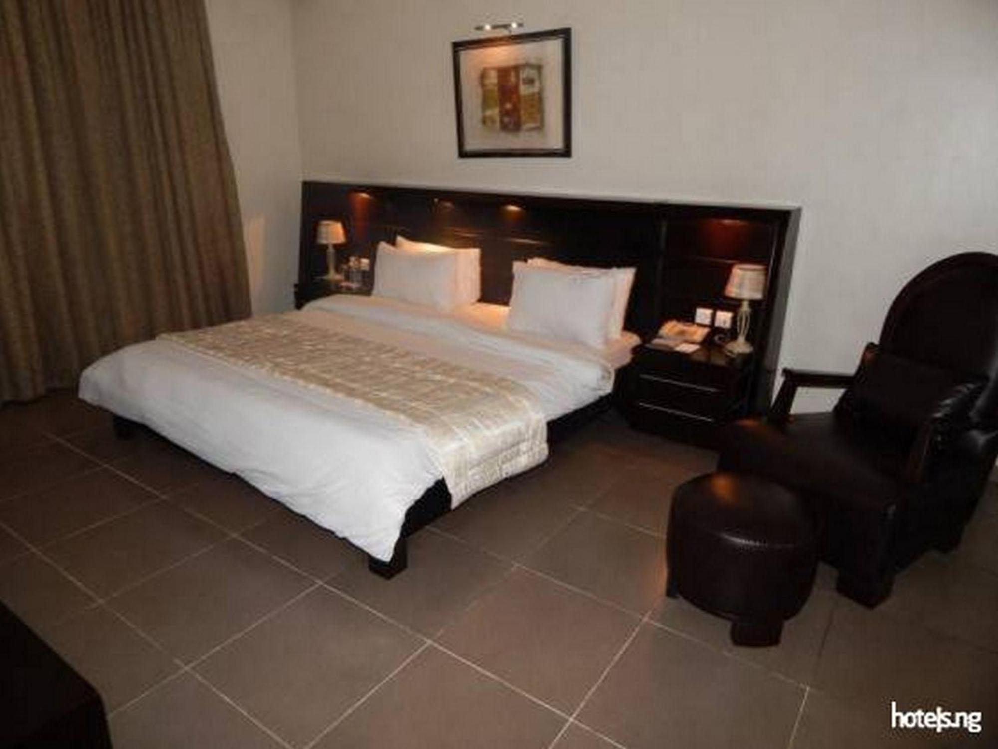 Room In Lodge - Hotel Presidential Port Harcourt Exterior foto